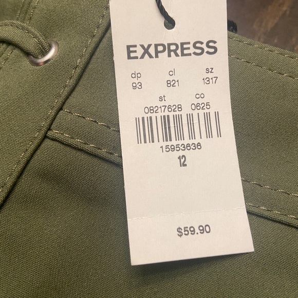 EXPRESS SKIRT /  FOREST GREEN SIZE 12 / BRAND NEW WITH TAG - Picture 2 of 5